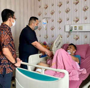 Wakil Ketua DPRD Provinsi Jambi Besuk Kapolda Jambi di RS Polri Keramat Jati