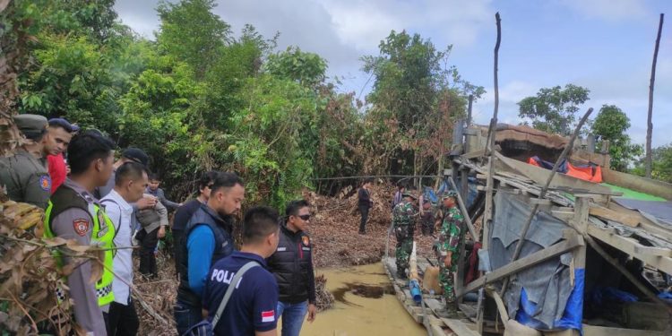 Empat Pelaku PETI di Bungo Diringkus Polda Jambi, Emas 3 Kilogram Serta Sejumlah Barang Bukti Turut Diamankan