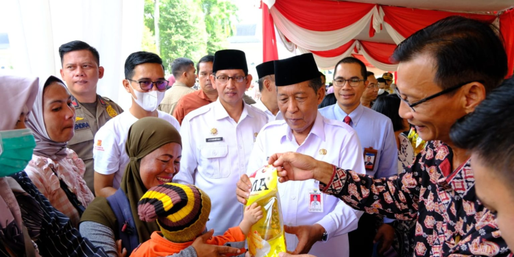 Gubernur Al Haris Melantik Abdullah Sani Sebagai Ketua TPPS