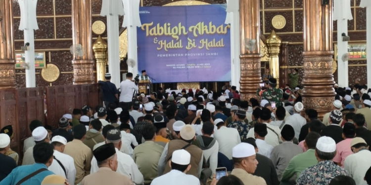 Pemprov Jambi Menggelar Pengajian Bersama UAS Dalam Rangka Halal Bihalal