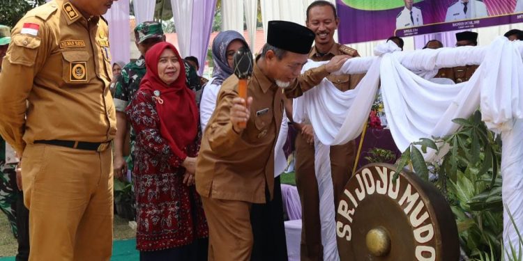 Menjelang Tugas Berakhir, Bupati dan Wabup Merangin Pamitan dengan Warga di Empat Kecamatan