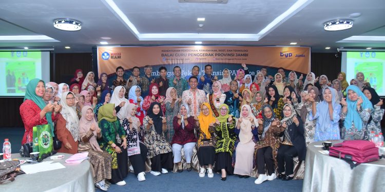 Buka Bimbingan Teknis Transisi PAUD ke SD Menyenangkan, ini Pesan Bupati Batang Hari.