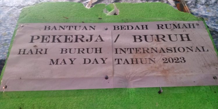Dijanjikan Mei 2023, Bedah Rumah Buruh Baru Akan Dikerjakan Desember 2023