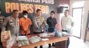 Sakit Hati Tak Dipinjamkan Duit, Pekerja Kebun Ini “Menyudahi” Bosnya