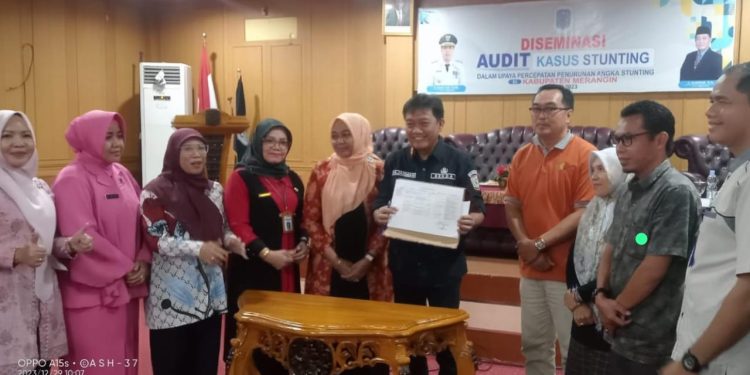 Sekda Merangin Fajarman Buka Diseminasi Audit Stunting 2023