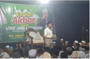 Bupati Fadhil Hadiri Acara Tabligh Akbar di Salah Satu Ponpes Muara Tembesi