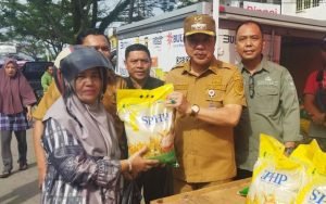 H Mukti Gelar Operasi Pasar di Dua Titik, Langsung ‘Diserbu’ Pembeli