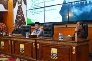 Gubernur Al Haris Gelar Rapat Optimalisasi Angkutan Batubara Melalui Sungai