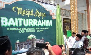 Gubernur Al Haris Resmikan Masjid Baiturrahim Rantau Keloyang Bungo