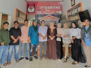 Pertanyakan Netralitas Pemilu 2024, Sejumlah Mahasiswa Datangi Sekretariat KPU Tebo