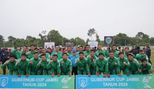 Al Haris Buka Turnamen Sepak Bola Piala Gubernur Cup Jambi Tahun 2024