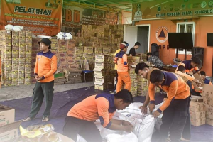 Pemerintah Kabupaten Batanghari Salurkan Bantuan Paket Sembako kepada Masyarakat Terdampak Banjir