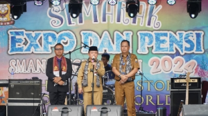 Dalam Rangka HUT SMAN 11 Kota Jambi, Al Haris Berikan Motivasi Kepada Siswa