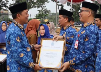 Kominfo Raih Penghargaan Pemungut Pajak Terbaik Bersama Tiga OPD Lainnya dan Wajib Pajak dari Pihak Swasta