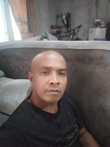 Yakin Unggul, Simpatisan Prabowo – Gibran Cukur Gundul