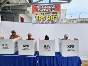 Ratusan Warga Binaan Lapas Kelas II Bangko Salurkan Hak Pilih