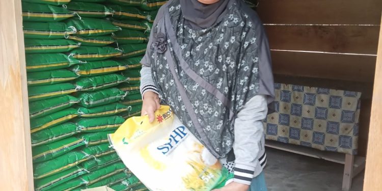 Harga Beras Melambung, IRT Serbu beras SPHP di RPK