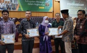 Dinas Kominfo Raih Penghargaan Romantik