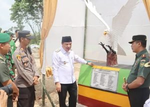 Tugu Garuda Putih di Desa Salam Buku, Diresmikan langsung Pj Bupati Merangin