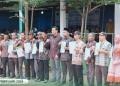 Sejumlah Warga Kelurahan Kampung Baru Terima Sertifikat PTSL dan Beasiswa Batanghari Tangguh dari Bupati Fadhil Arief
