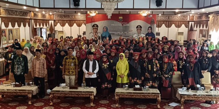 Al Haris Hadiri Bundo Kanduang dan HUT ke-17 di Rumah Dinas Gubernur Jambi