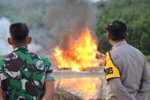 Razia PETI, Polisi Bakar 13 Unit Rakit Dompeng di Bungo
