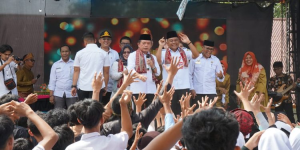 Gubenur Al Haris Berikan Motivasi Kepada Siswa Siswi SMAN 2 Muarojambi Untuk Tidak