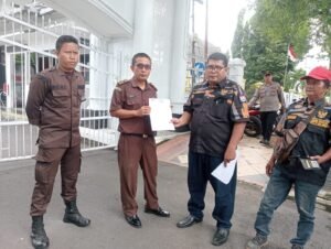 Berantas Korupsi, Pekat IB Sambangi Kejati Jambi Terkait Dugaan Korupsi Proyek Parkir RSUD Raden Mattaher