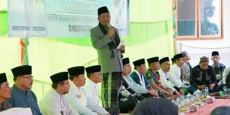 Wagub Sani Buka Bersama Ratusan Masyarakat Serai Serumpun