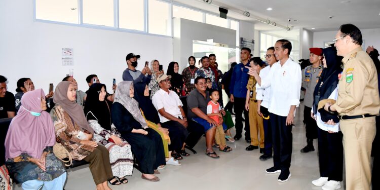 Presiden Jokowi Tinjau Fasilitas dan Pelayanan Kesehatan di RSUD Sultan Thaha Saifuddin Kabupaten Tebo