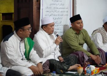 Malam Ke-12 Ramadhan, Gubernur Al Haris Tarawih di Desa Malapari