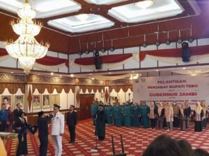 Dilantik Gubernur, Varial Adi Putra Gantikan Aspan Sebagai Pj Bupati Tebo