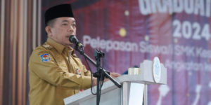 Gubernur Al Haris Hadiri Pelepasan Siswa/i SMK Kesehatan Baiturrahim di Ball Room GTC UIN STS Jambi