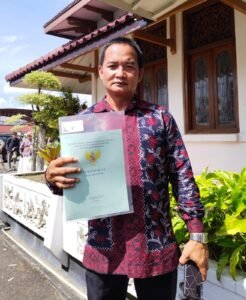 Arif, Penerima Sertifikat Tanah Elektronik Pertama di Jambi