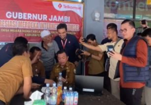Gubernur Al Haris Masukkan Jaringan ke Muara Hemat, Warga Muara Hemat Berterima Kasih dan Bersyukur