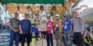 Gubernur Jambi Tutup Gubernur Cup 1 Super Grasstrack di Cirkuit Mamak Panglimo Kawo Bangko