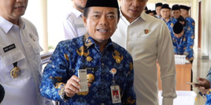 Dalam Tingkatkan Kualitas SDM yang Terdidik, Gubernur Jambi Kembali Komitmen Perangi Narkoba Lakukan Tes Urine