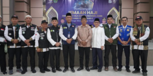 Gubernur Jambi Diwakili Asisten I Sambut Kedatangan Jemaah Haji Kloter BTH 22 Provinsi Jambi