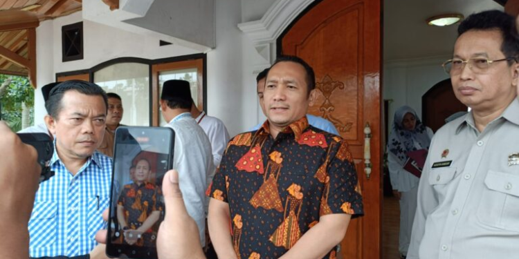 Gubernur Jambi Gaet Investor Guna Pembangunan Jalan Menuju Pelabuhan Ujung Jabung