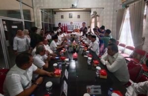 Resmi ! Gerindra Jambi Serahkan SK B1-KWK ke Bakal Calon Kepala Daerah
