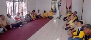 Pasangan Agus-Nazar Doa Bersama Di Posko Tim Pemenangan Sebelum Cabut Nomor Urut