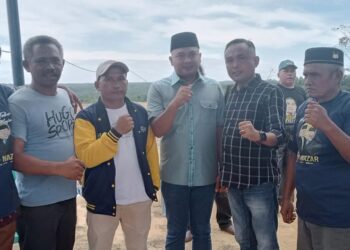 Dinar, Ketua PAC Gerindra VII Koto Ilir yang mengalihkan dukungan ke pasangan Agus Rubiyanto - Nazar Efendi. (ist)