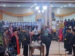 Kemas Faried Dilantik Menjadi Ketua DPRD Kota Jambi, Ini Pesannya