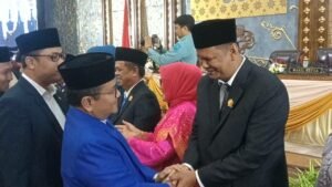 Dilantik Jadi Wakil Ketua DPRD Kota Jambi, Naim Diminta Maulana Serap Aspirasi dan Bantu Rakyat