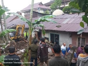 Tiga Nyawa Melayang Akibat Pagar Tembok SMK Negeri 1 Kota Jambi Roboh