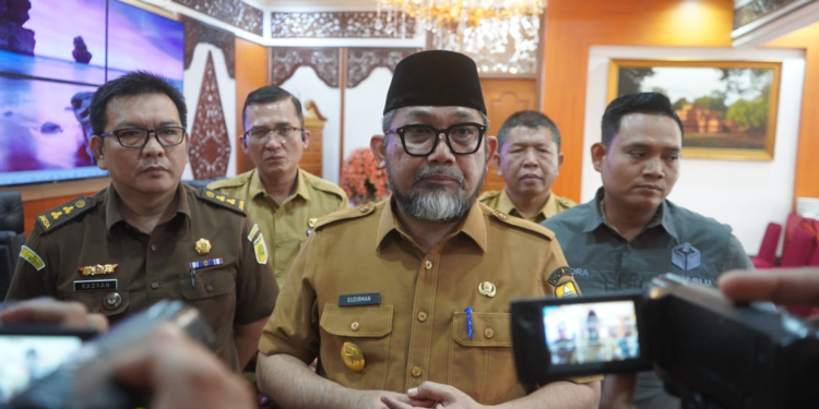 Pjs Sudirman Gelar Rakor Persiapan Penyelenggaraan Pilkada Serentak 2024 di Rumah Dinas Gubernur Jambi