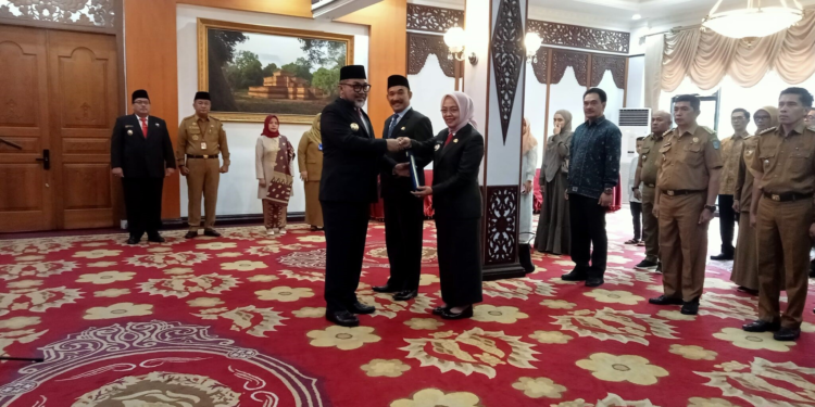 Pj Gubernur Jambi Sudirman Kukuhkan Dua Pejabat Kepala Daerah Provinsi Jambi