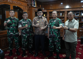 Pjs Gubernur Jambi Didampingi Kadis Kominfo Sambut Pejabat Baru Komandan Korem 042/Gapu
