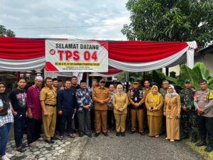 Sekda Sudirman Tinjau 3 Lokasi TPS dan Berikan Apresiasi Kepada KPPS yang Telah Mempersiapkan Dengan Baik