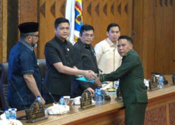 Pjs Sementara Hadiri Sidang Paripurna DPRD Provinsi Penandatangan Nota KUA-PPAS APBD Provinsi Jambi